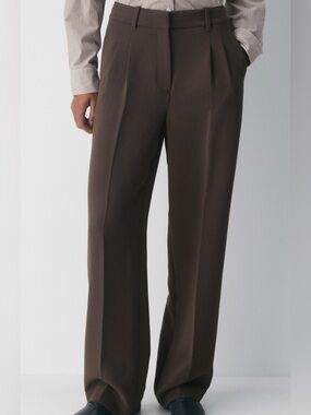 Aritzia Effortless Brown Pants